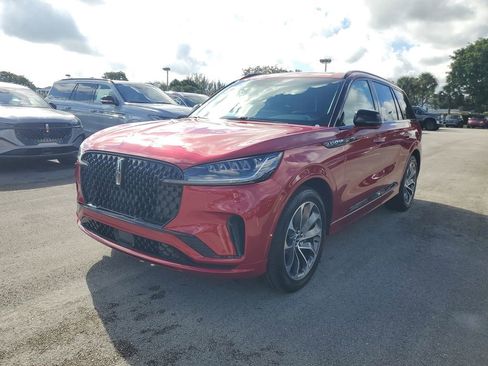 New 2025 Lincoln Aviator 2WD w/ Jet Appearance Package image 2
