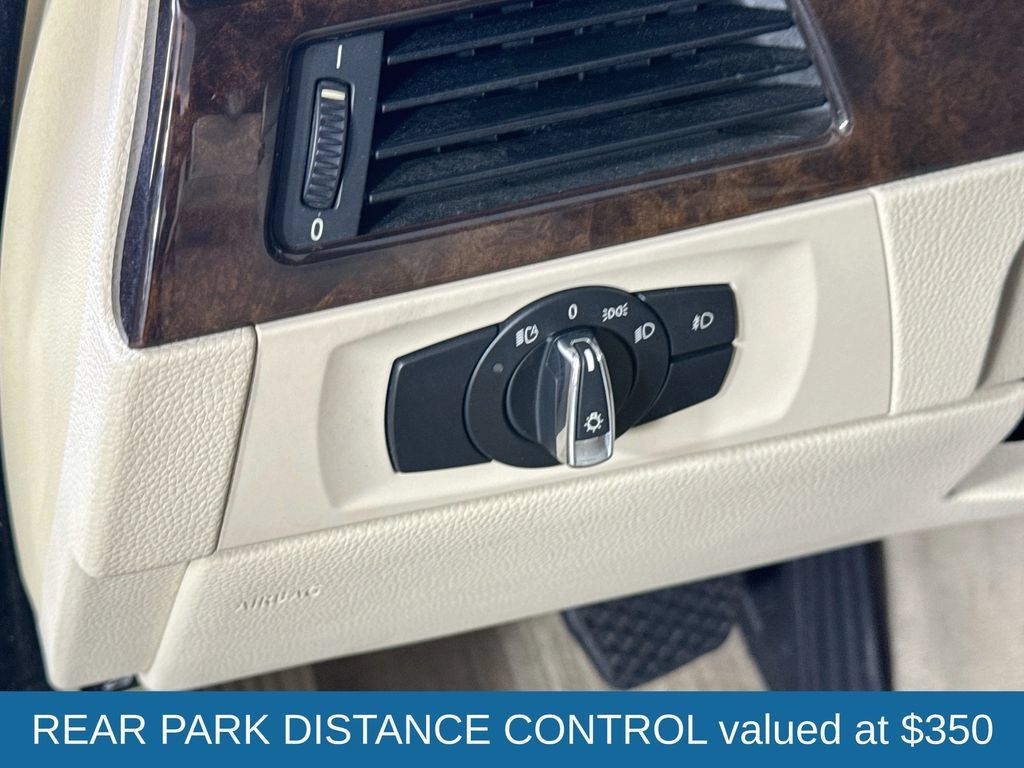 Used 2009 BMW 328i Convertible RWD image 11