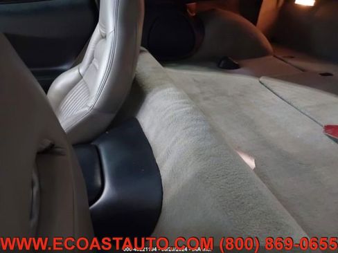 Used 2001 Chevrolet Corvette Coupe w/ Preferred Equipment Group2 image 11