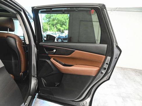 Used 2023 Acura MDX w/ Advance Package AWD/4WD image 14