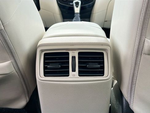 Used 2022 Nissan Rogue Sport SL image 22