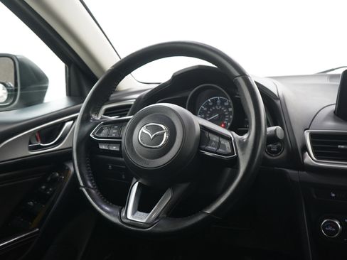 Used 2018 MAZDA MAZDA3 Touring FWD image 14