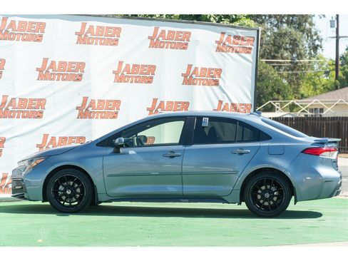 Used 2021 Toyota Corolla SE w/ Carpet Mat Package (TMS) FWD image 13