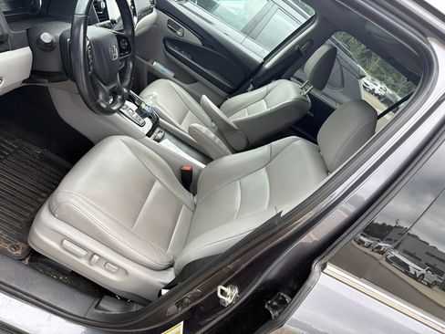 Used 2019 Honda Pilot Touring image 15