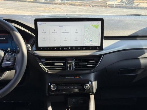 Certified 2023 Ford Escape Active w/ Tech Pack #2 image 8