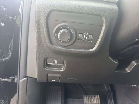 New 2026 Jeep Grand Cherokee L 2WD image 12