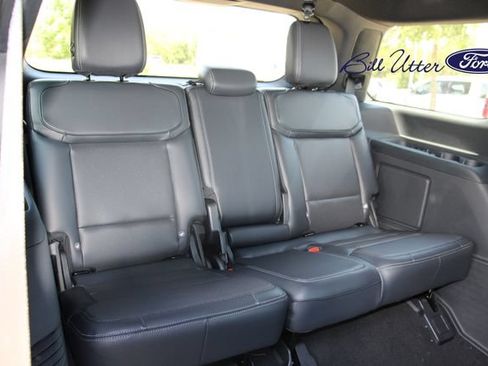 New 2026 Ford Expedition Platinum AWD/4WD image 10