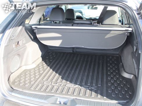 Used 2025 Subaru Outback Limited image 33