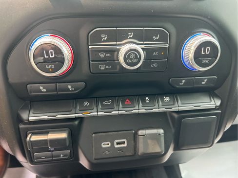 Used 2019 GMC Sierra 1500 SLE w/ SLE Value Package AWD/4WD image 15