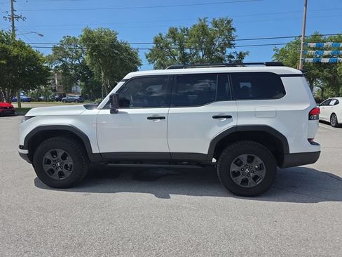 Used 2025 Lexus GX 550 AWD/4WD image 7