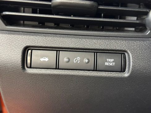 Used 2019 Nissan Altima 2.5 SR FWD image 32