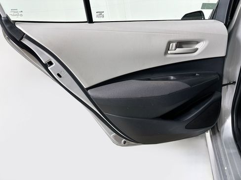 Used 2025 Toyota Corolla LE image 24
