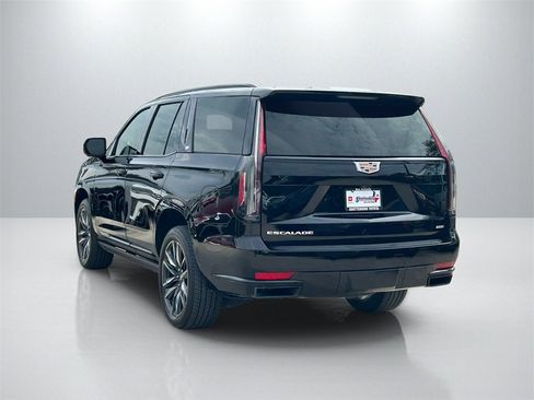 Used 2024 Cadillac Escalade Sport Platinum w/ LPO, Floor Liner Package image 7