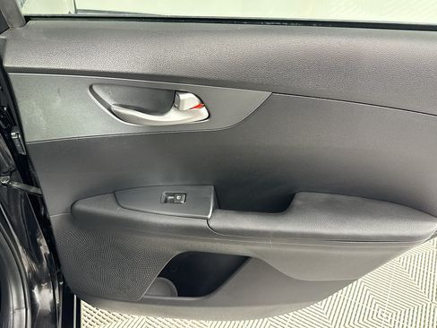 Used 2021 Kia Forte Sedan FWD image 25