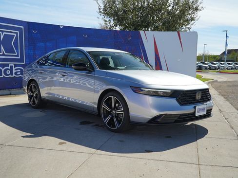 Used 2026 Honda Accord SE image 3