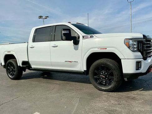 Used 2022 GMC Sierra 2500 AT4 w/ AT4 Premium Plus Package image 7
