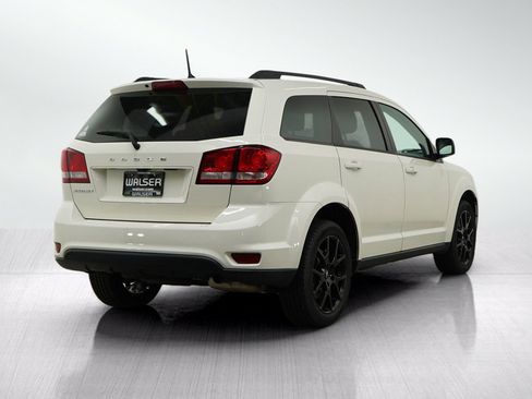 Used 2019 Dodge Journey SE w/ Blacktop Package FWD image 5