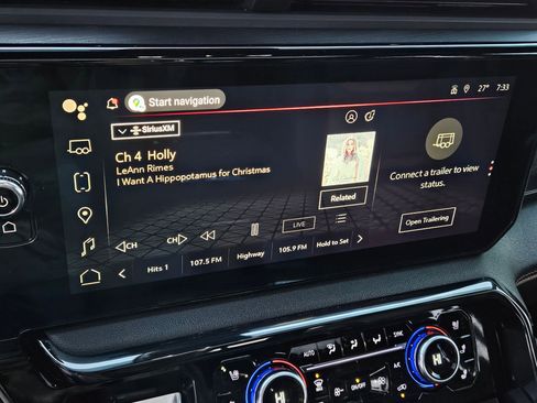 Used 2025 GMC Sierra 2500 AT4 image 26