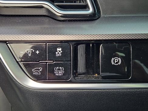 Certified 2024 Kia Sportage SX Prestige image 23