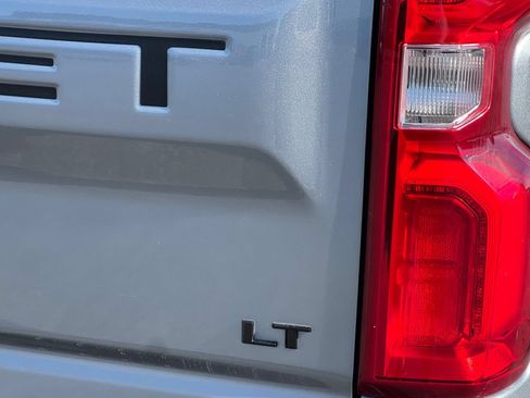Used 2023 Chevrolet Silverado 1500 LT Trail Boss w/ LT Trail Boss Premium Package AWD/4WD image 28