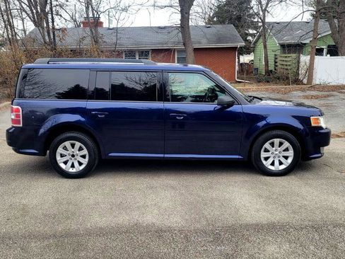 Used 2011 Ford Flex SE w/ Trailer Tow Pkg Class III image 2
