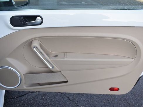 Used 2018 Volkswagen Beetle 2.0T Coast image 35