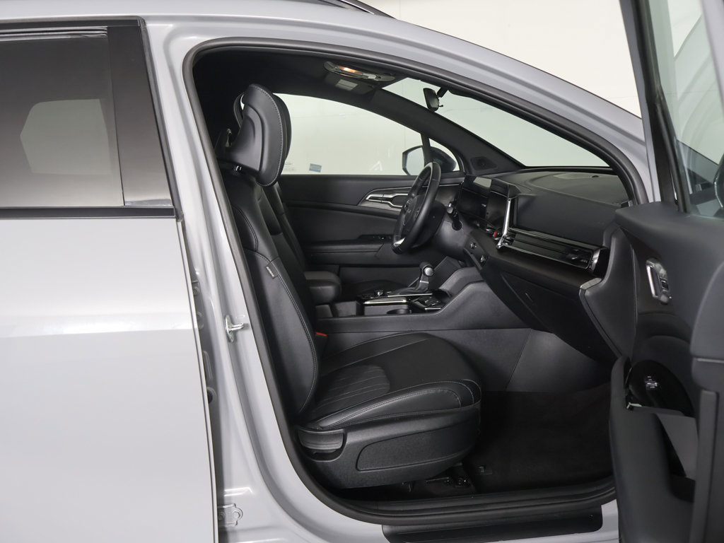 Used 2025 Kia Sportage X-Line AWD/4WD image 29