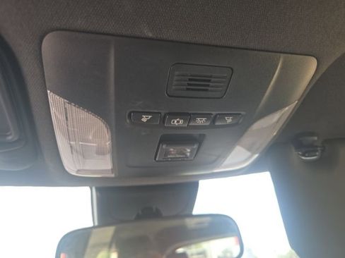 Used 2019 Toyota Corolla XSE FWD image 25