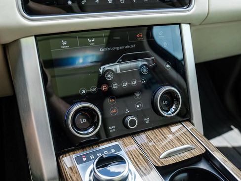 Used 2019 Land Rover Range Rover Supercharged AWD/4WD image 29