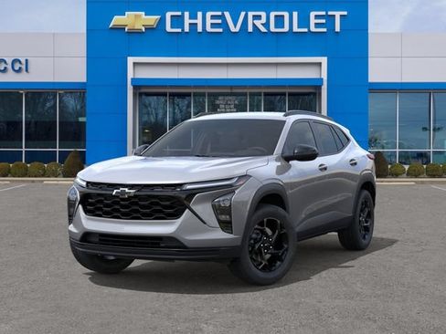 New 2026 Chevrolet Trax LT w/ Driver Confidence Package FWD image 6