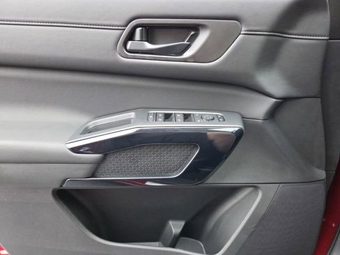 New 2026 Nissan Pathfinder SV image 25