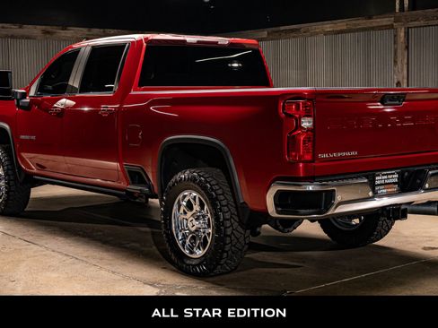 Used 2020 Chevrolet Silverado 2500 LT w/ All Star Edition image 6