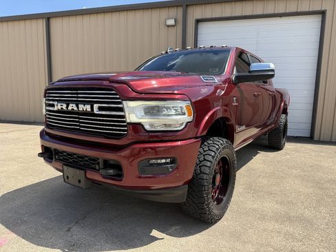 Used 2019 RAM 2500 Laramie AWD/4WD image 2