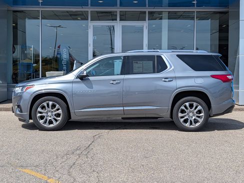 Certified 2020 Chevrolet Traverse Premier w/ LPO, Floor Liner Package AWD/4WD image 5