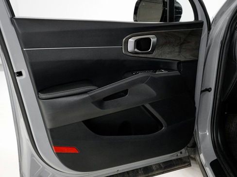 Certified 2024 Kia Sorento X-Line EX image 7