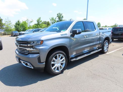 Used 2019 Chevrolet Silverado 1500 High Country AWD/4WD image 3