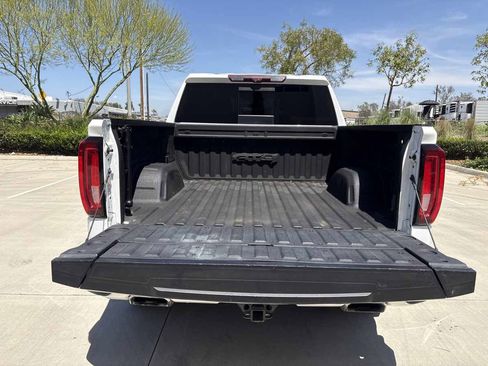 Used 2021 GMC Sierra 1500 AT4 w/ AT4 Premium Package AWD/4WD image 12