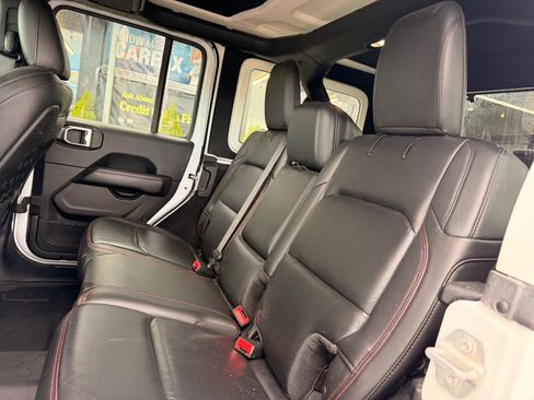 Used 2018 Jeep Wrangler Unlimited Rubicon image 11