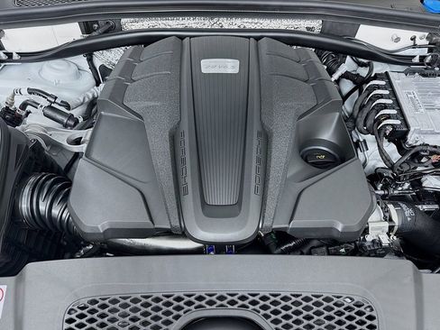 New 2026 Porsche Macan S image 35