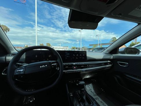 Used 2025 Kia K4 FWD image 34