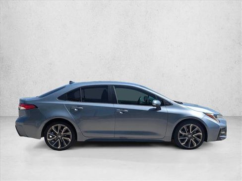 Used 2020 Toyota Corolla SE w/ Carpet Mat Package (TMS) FWD image 4