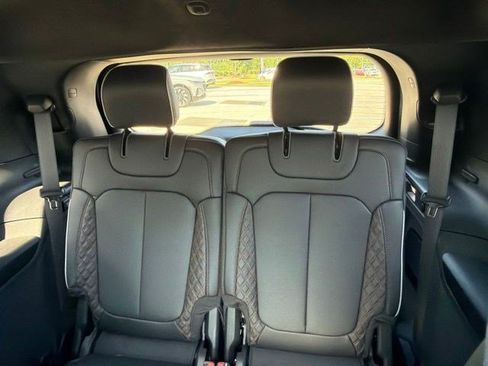 Used 2025 Jeep Grand Cherokee L Summit AWD/4WD image 27