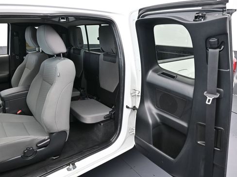 Used 2022 Toyota Tacoma SR image 24