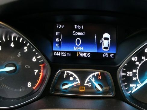 Used 2017 Ford Escape SE FWD image 22