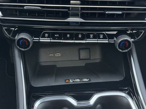 New 2026 Chevrolet Traverse RS FWD image 15