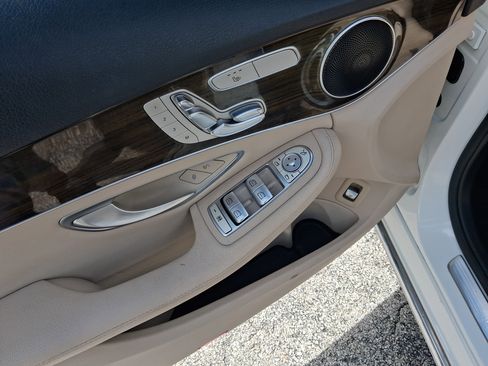 Used 2018 Mercedes-Benz C 300 Sedan image 13