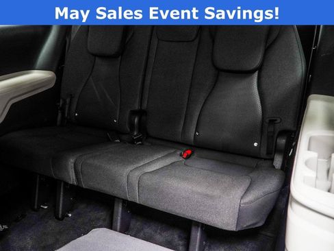 Used 2024 Kia Carnival LX FWD image 39