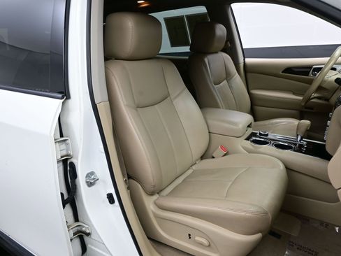 Used 2014 Nissan Pathfinder Platinum w/ Platinum Premium Package image 14