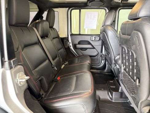 Used 2019 Jeep Wrangler Unlimited Rubicon AWD/4WD image 29