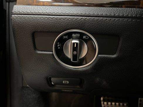 Used 2013 Mercedes-Benz SL 550 ROADSTER image 28